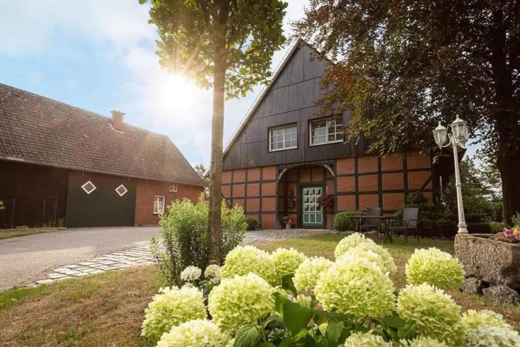 Herzlich Willkommen Auf Unserem Hof! 拉德贝尔根 外观 照片